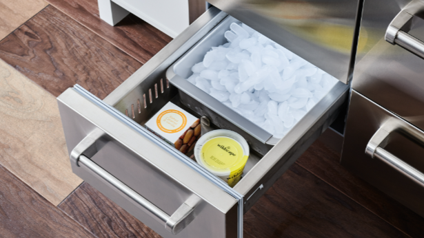 Sub-Zero freezer Ice cube shape